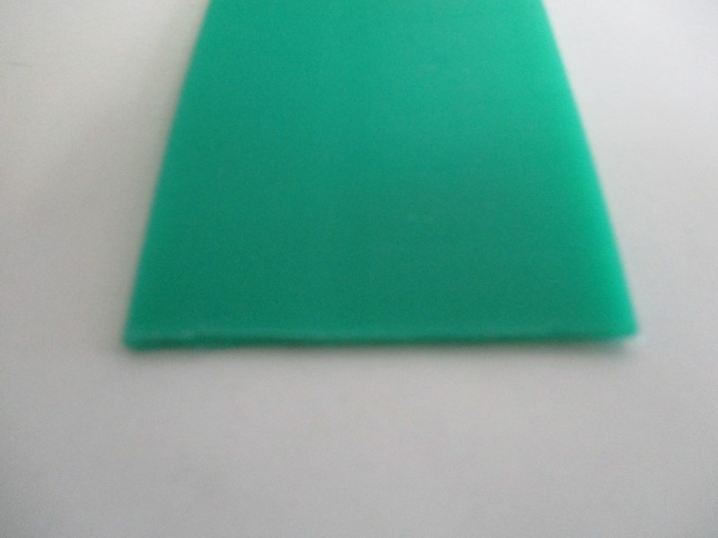 20P20111, Profil I 3x70mm, grøn
