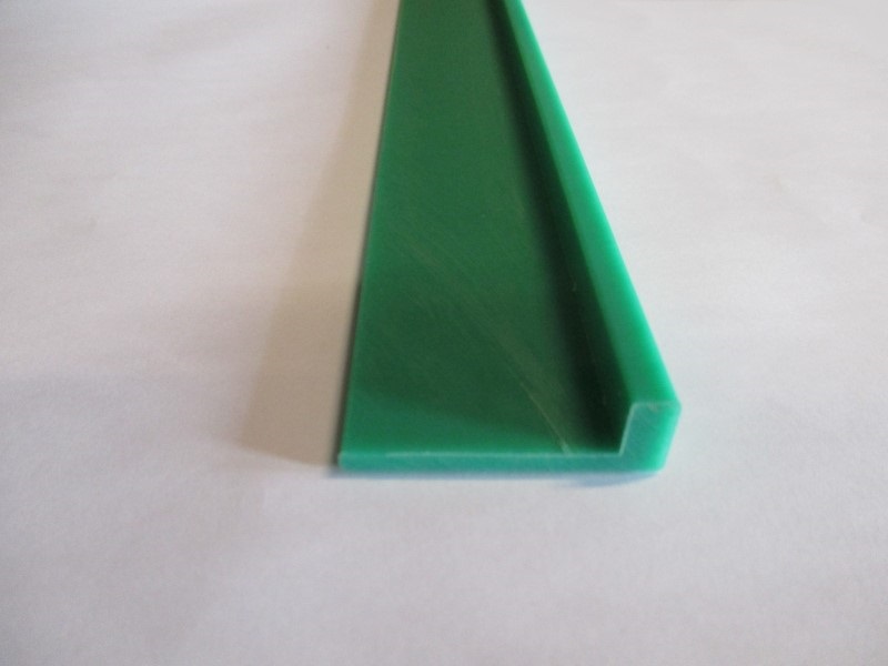 20P20257, Profil L 3 x 41, grøn L=2000mm